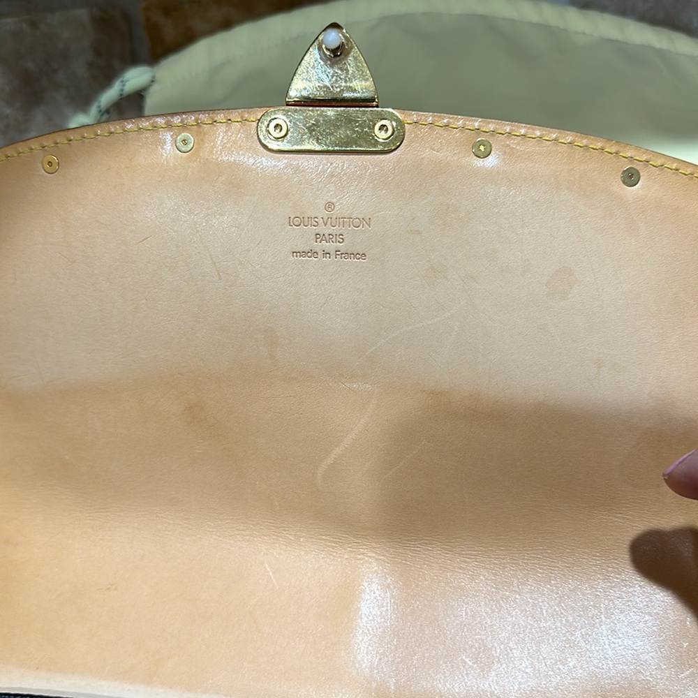 EUC LOUIS VUITTON Mukarami Crossbody/Shoulder Bag - Picture 4 of 6
